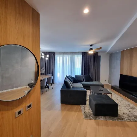 Apartment Aristocrat New Great And Parking Bucharest