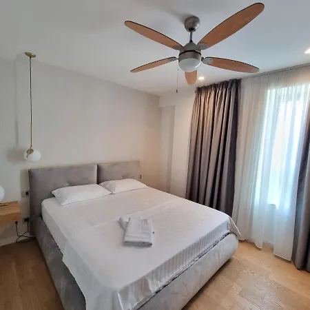 Apartment Aristocrat New Great And Parking Bucharest