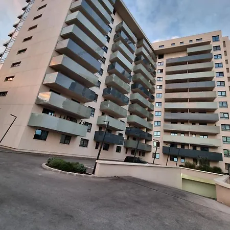 Apartment Aristocrat New Great And Parking